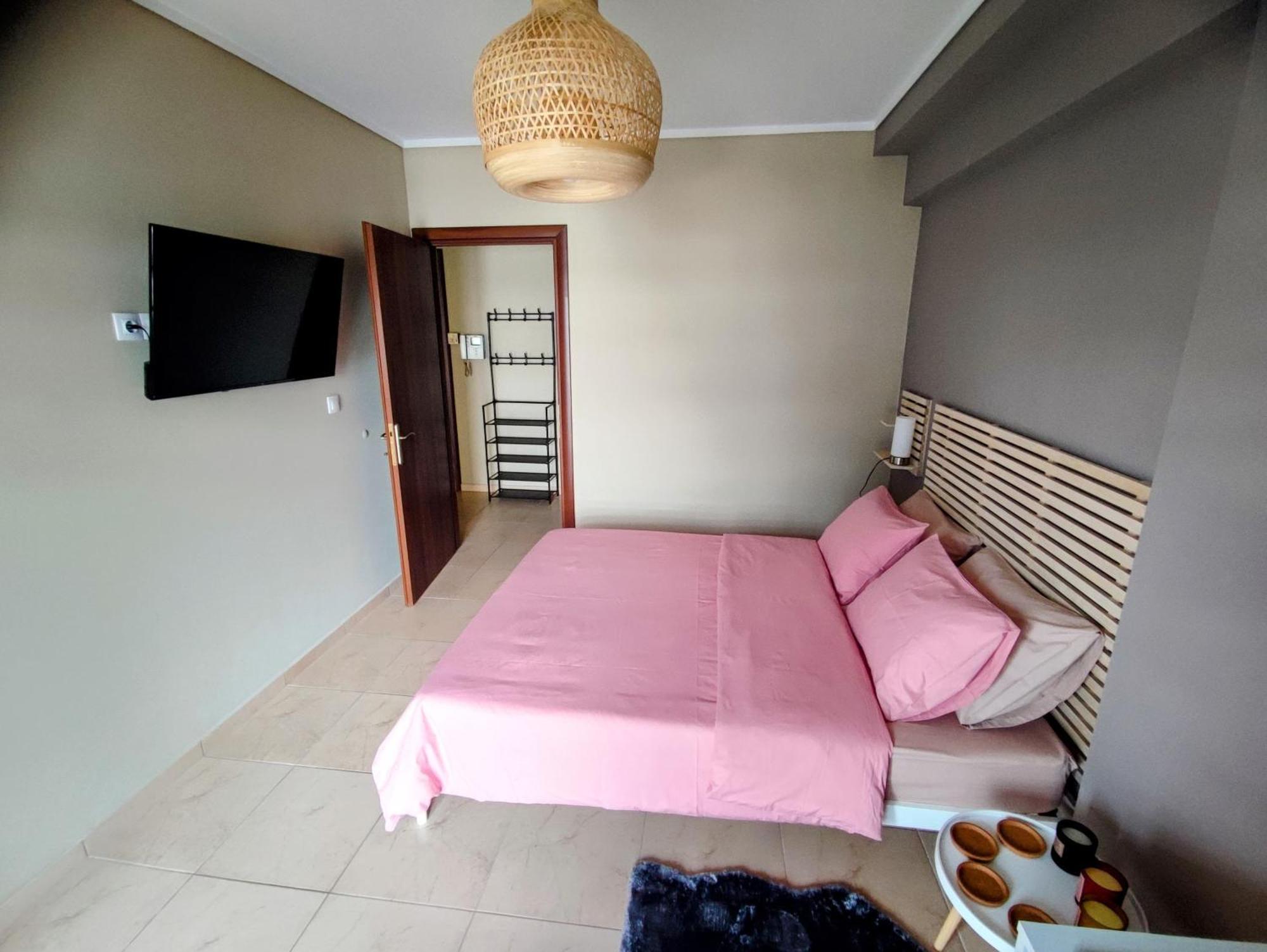 Apartament Cozy Apt! Friends & Family - Private Paid Parking Saloniki