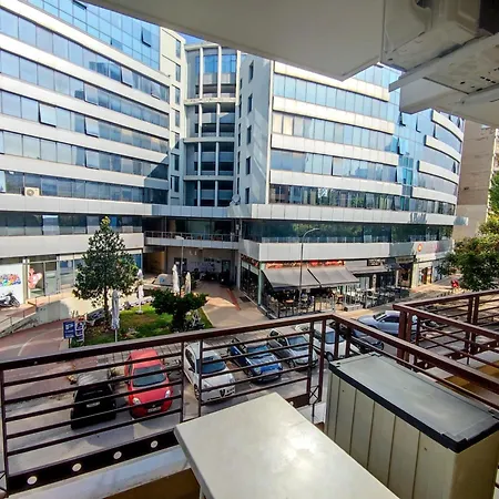 Cozy Apt! Friends & Family - Private Paid Parking Tesalónica Exterior foto