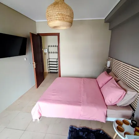 Cozy Apt! Friends & Family - Private Paid Parking Tesalónica Exterior foto