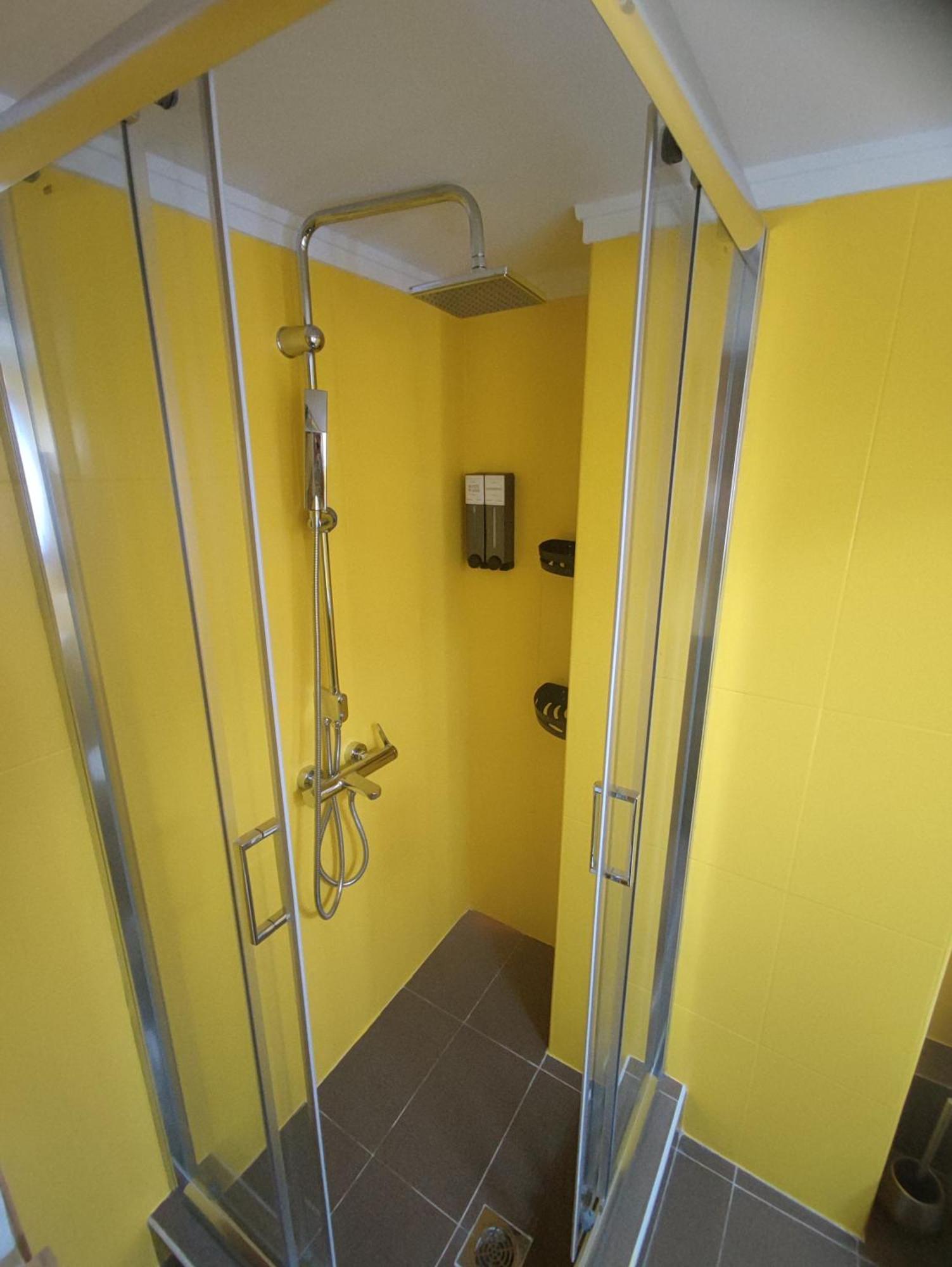 Cozy Apt! Friends & Family - Private Paid Parking Appartement Thessalonique